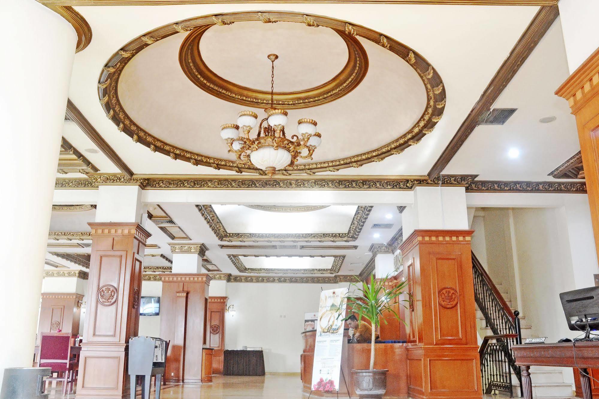 Zen Rooms Sultan Iskandar Muda Surabaya Ngoại thất bức ảnh